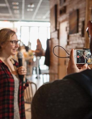 wireless-microphones-system